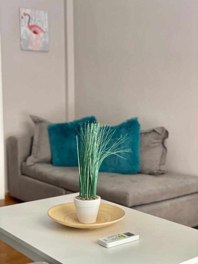 Vivian Modern Apartment Атина Екстериор снимка