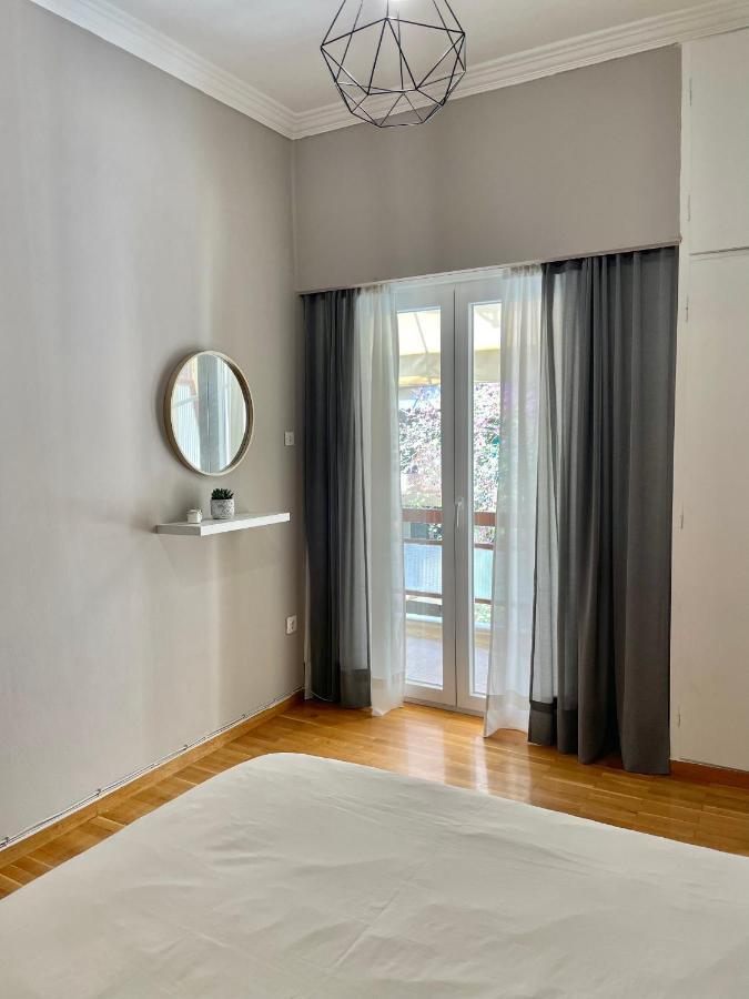 Vivian Modern Apartment Атина Екстериор снимка